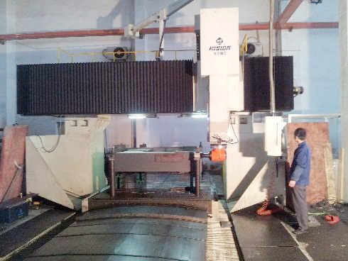 HTM-2532G×海天龙门式加工中心