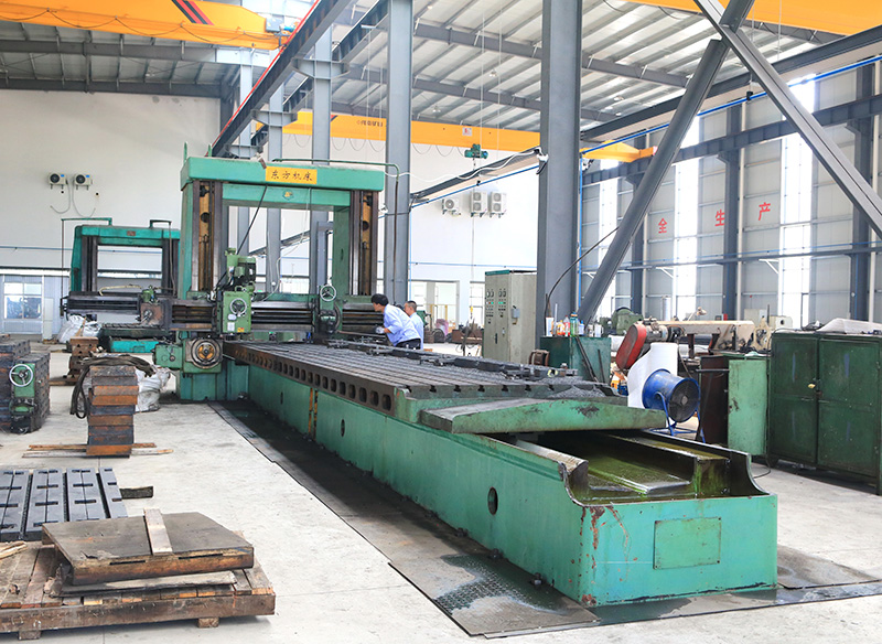 2500*12000龙门饱铣床