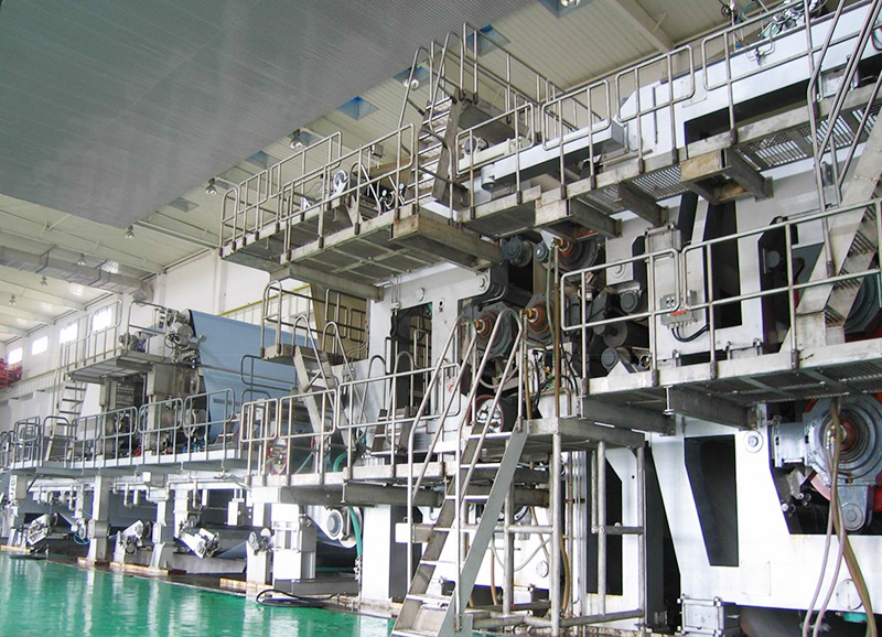 3520 / 800 长网多缸造纸机 长网部，压榨部