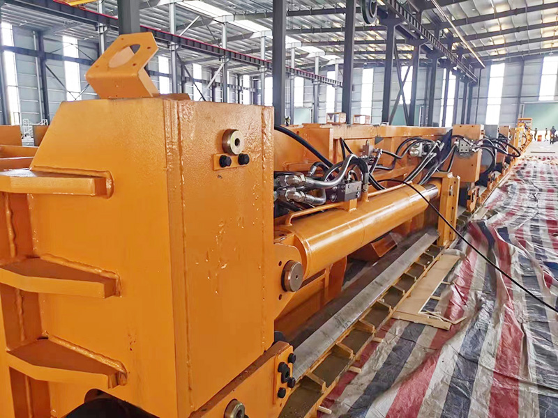 自移机尾，皮带机