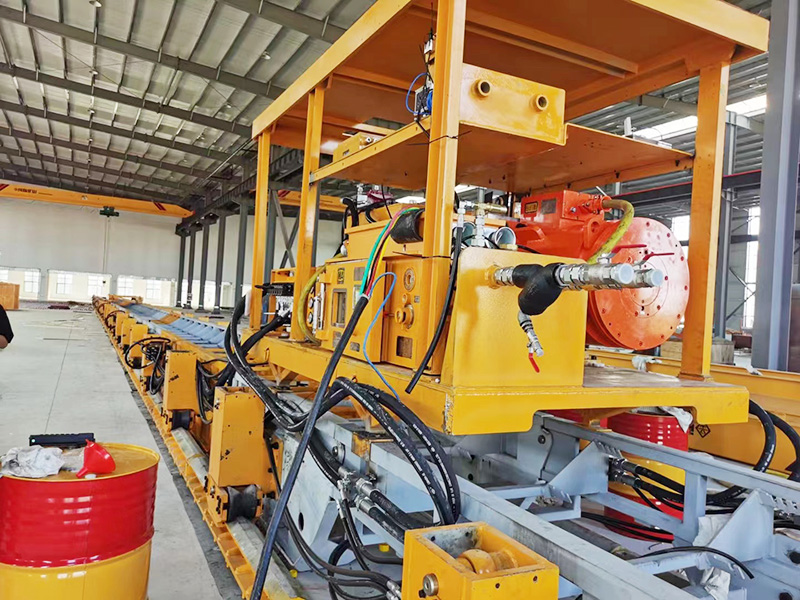 自移机尾，皮带机